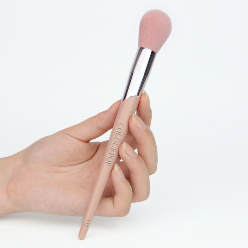Cọ Phủ Phấn Và Má Hồng Lông Mềm COLOURPOP Blush Brush C112